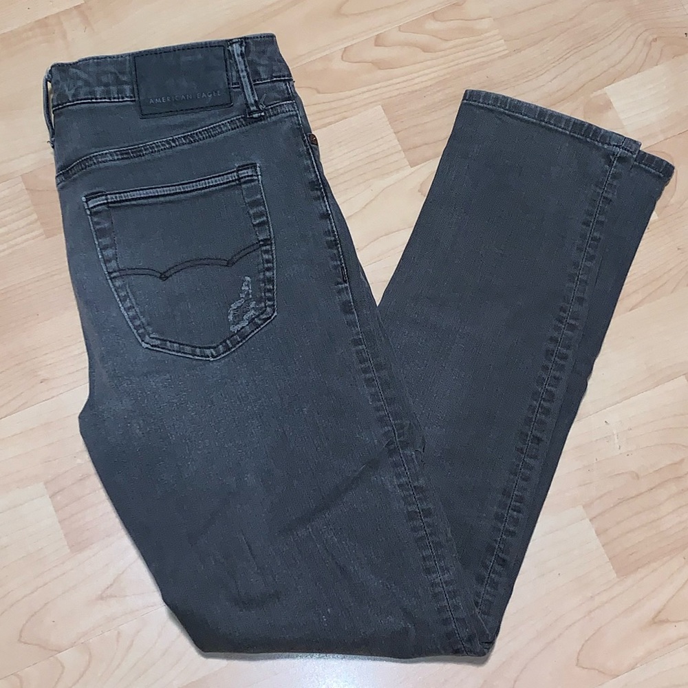 American Eagle Outfitters Next Level Flex Gray Distressed Size 30x32